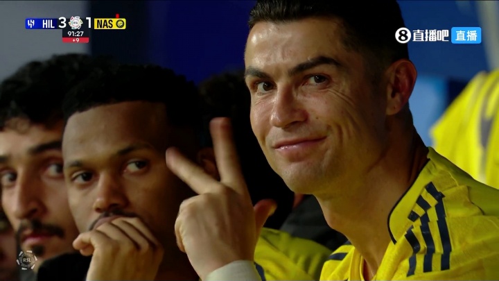 et365（中国）官方网站、APP下载、bet365 Sports-C罗做手势暗示被"偷窃"，拜因体育：C罗可能面临2至4场禁赛+罚款